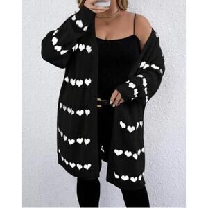 Black and White Heart Patterned Women's Cardigan Sweater